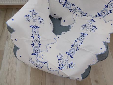 Set obrusov, modrý vzor na bielom plátne, 