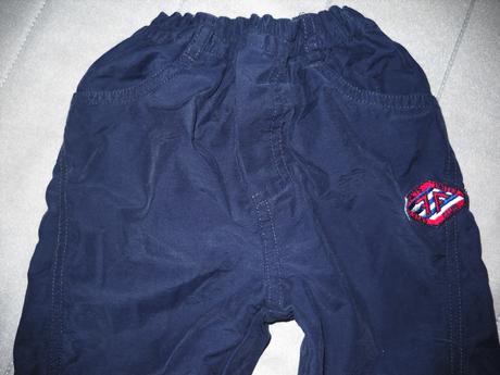 Tmavomodré zateplené gate, 86