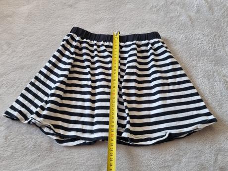 Námornícka sukňa, 122