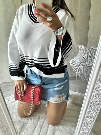 Svetrík so zvonovými rukávmi-m/l, m