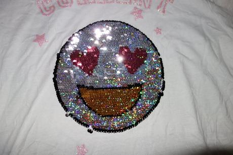 Tricko so smajlikom, 158