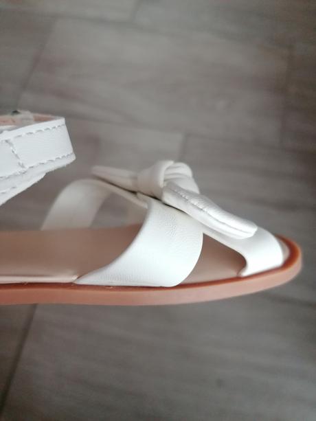 Biele sandalky, h&m,23