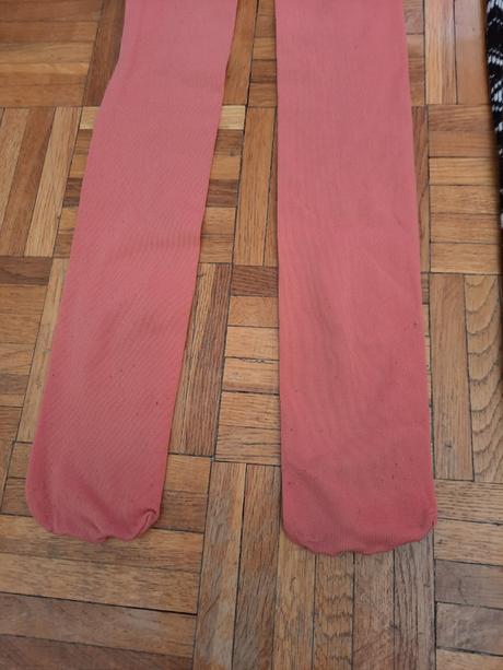 Dievčenské pančušky, 146