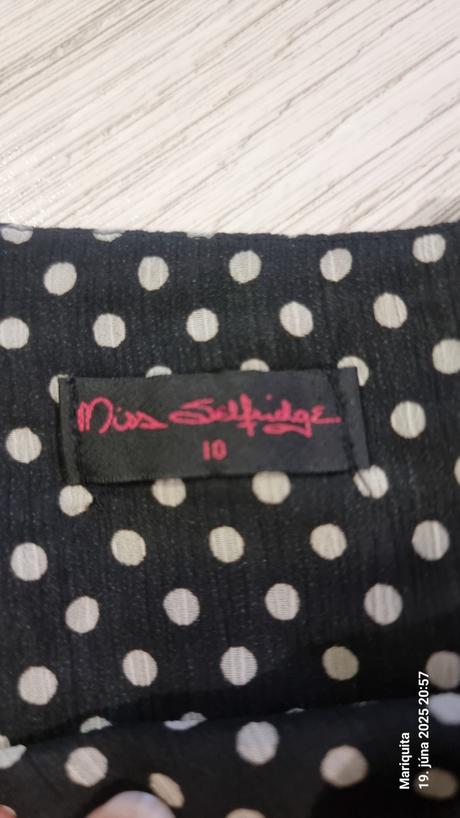 Minisukna asymetricka, m