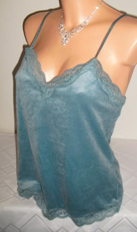 Zamatovy jemnucky hunkemoller topik, l