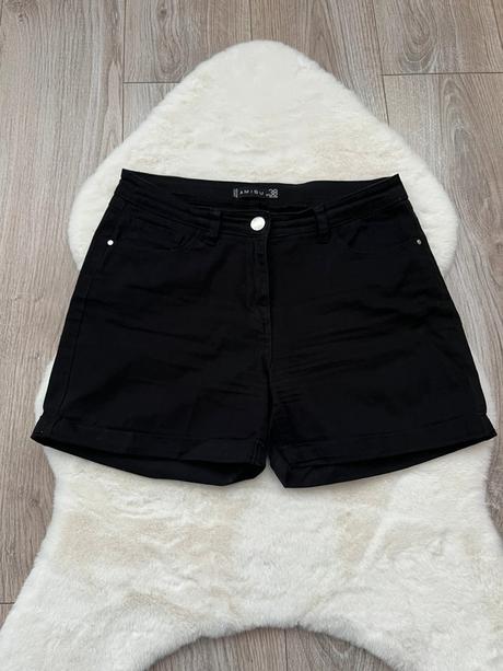 Dámske šortky, amisu,m
