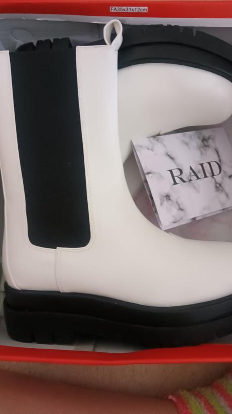 Nové nenosené čižmy kendall zn. raid, 39