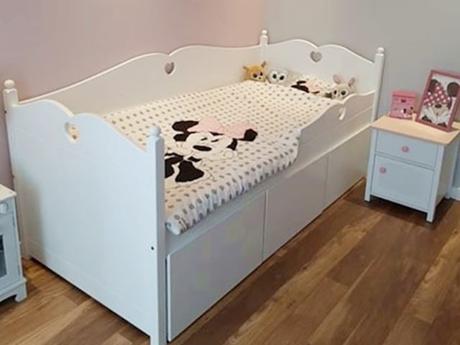 Detská posteľ s 3 šuflíkami, šírka (cm): 90,dĺžka (cm): 200