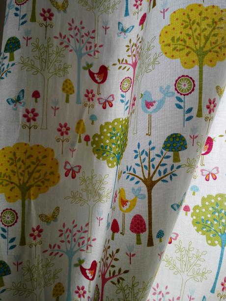 Kvalitne detske zavesy s vtacikmi, 