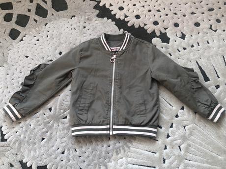 Tmavozelená bomberka s volanikmi, reserved,110