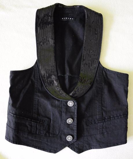 Vestička s flitrami sisley, 152