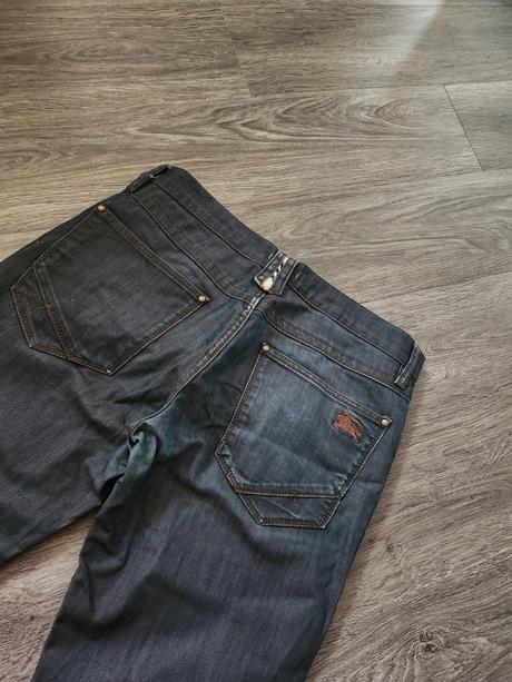 Pekne pánske rifle "burberry", 34