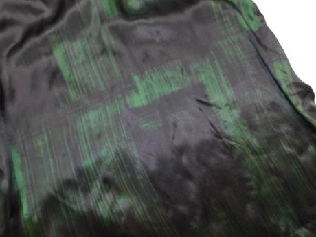 Kvalitne hodvabne šaty, 36