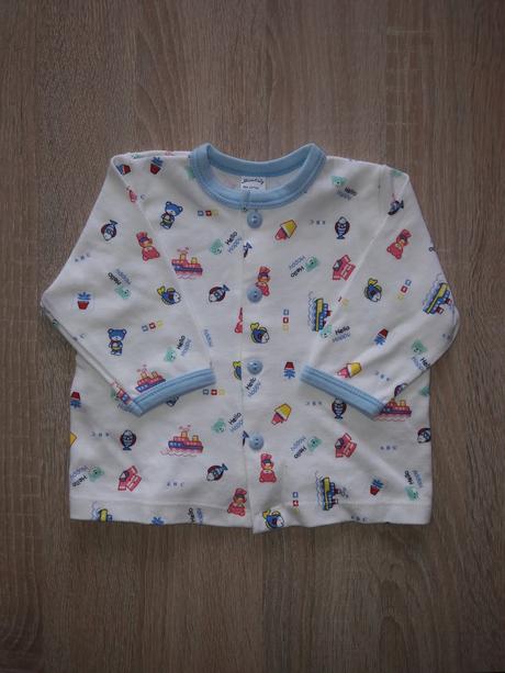 Praktické tričko s gombíkmi, 62