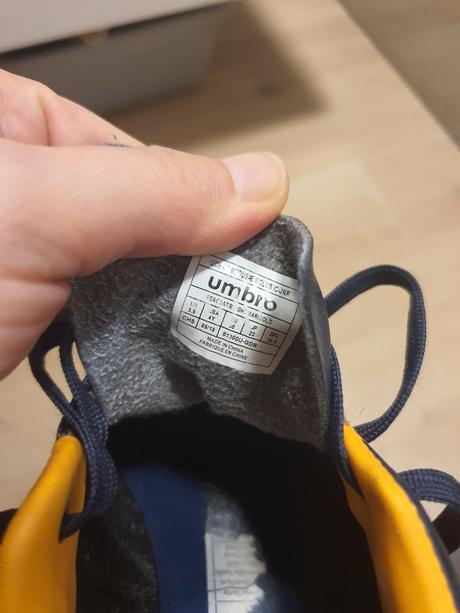 Halovky / tenisky umbro, umbro,36