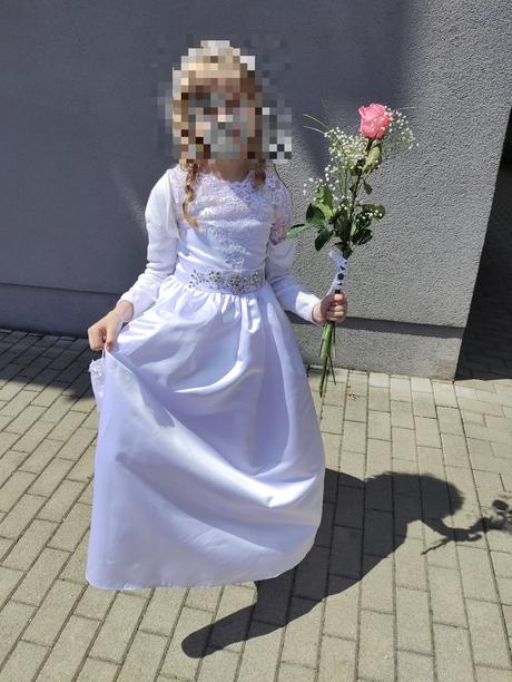 Šaty na prvé sväté prijímanie, 164