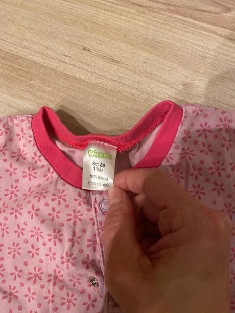 Kratke celotelove body, opalovaky, c.86, 86