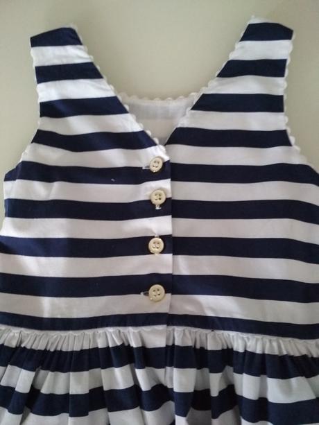 Dievčenské šatičky, 122