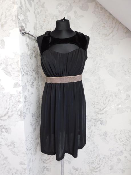 Velmi pekne saty, 38