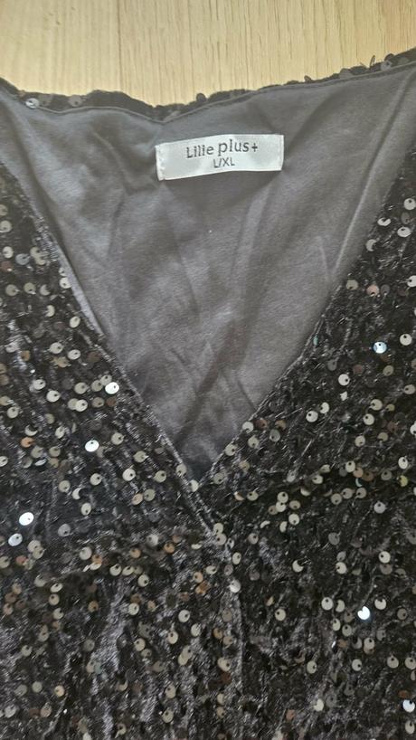 Čierne šaty, xl