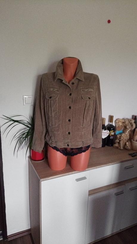 Menčestrová bunda v.l, l