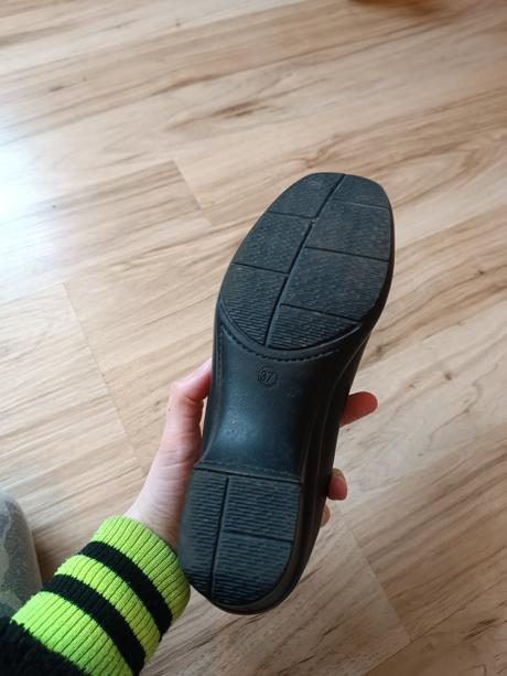 Dámske čierne kožené topánky, 37