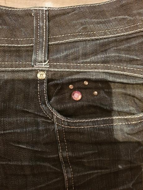 Kratase bershka, bershka,m