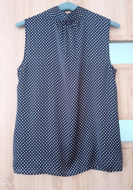 Blúzka s guličkami, 42