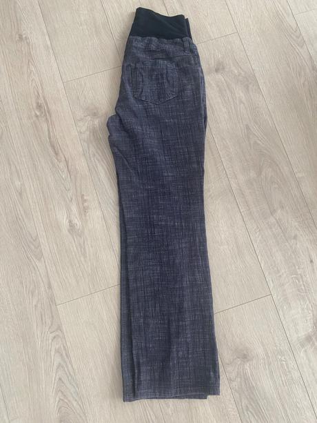 Tehotenské nohavice, 44