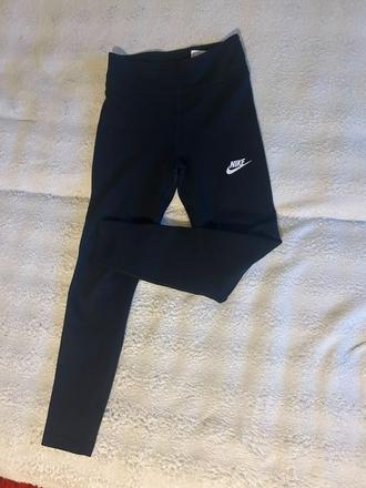 Elasťáky, nike,140