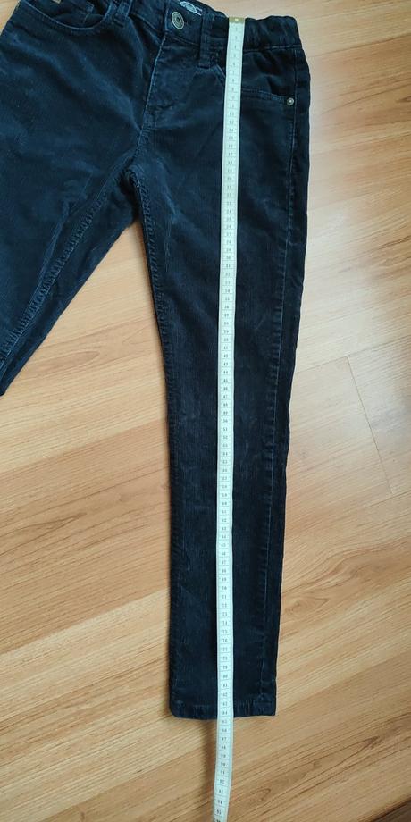 Menšestráky, c&a,146