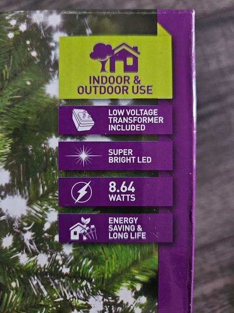 Ozdoby na stromček- biele vianoce- gule, svetielka, 