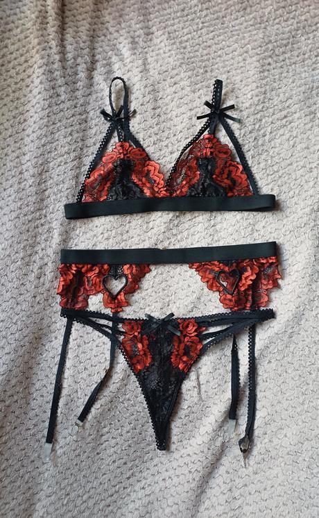 Nová 3-dielna súprava spodného prádla veľ.l, l