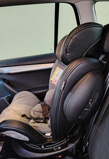 Detská autosedačka,