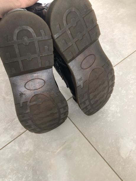 Vyššie topanky, graceland,36