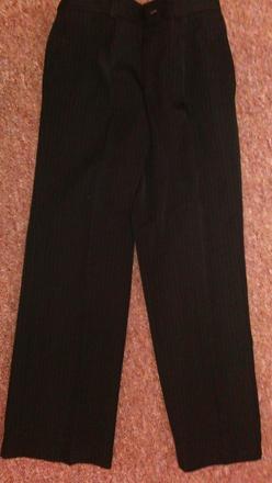 Spoločenske nohavice 9-10rokov, 146