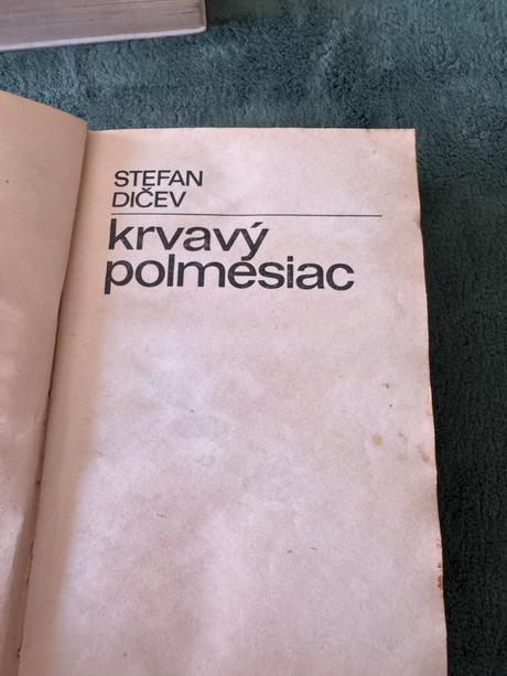 Dičev stefan. krvavý polmesiac,