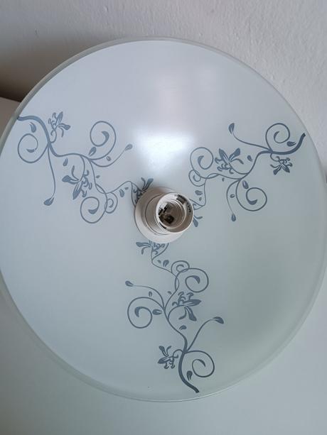 Sklenený luster so vzorom, 