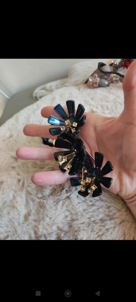 Dámsky náhrdelník, 