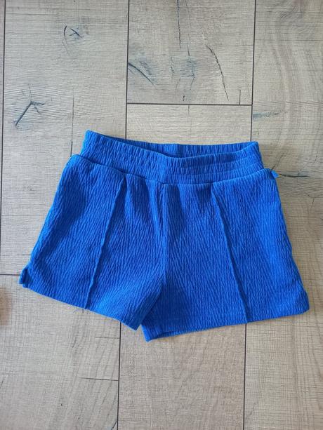 Suprava na leto / tricko a kratasy, 134