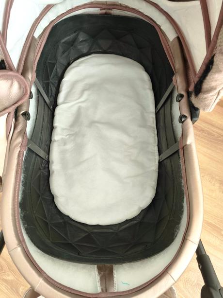 Kočík pre bábiku, 