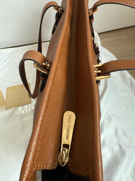 Nádherná original kabelka michael kors, michael kors