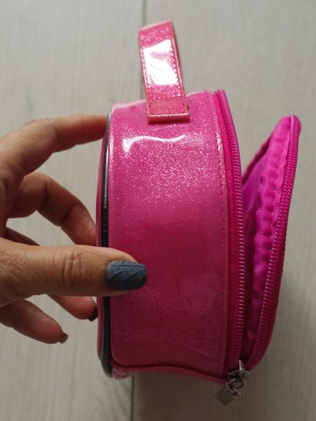 Dievčenská taštička, 