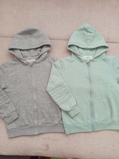 Mikinka reserved, reserved,122