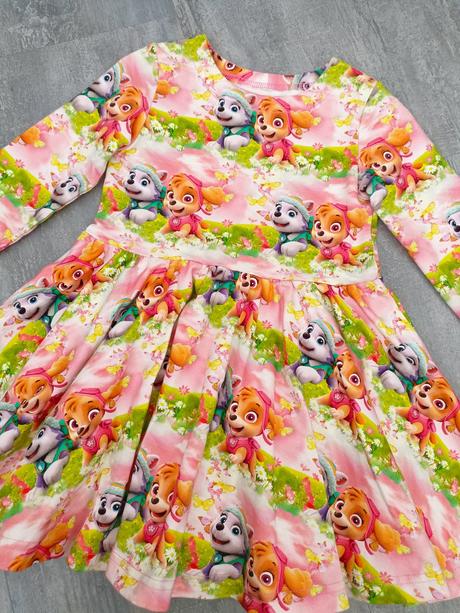 Tlapková patrola točiace šaty, 116