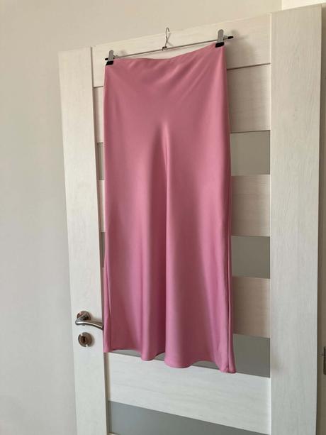 Sukňička zara, xs -sedí aj na s,  saténová, zara,s