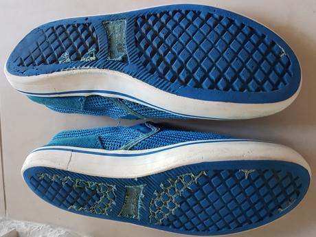 Tyrkysovo modré našuchovacie chlapčenské topánky, zara,30