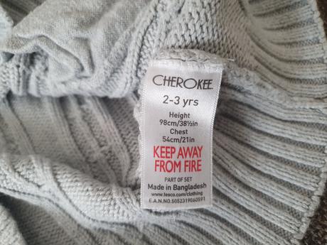 Elegantné svetríky, 98