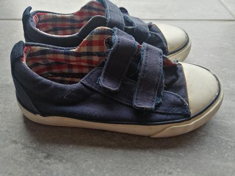 Plátenky reserved v28, reserved,28