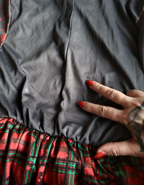 Halloween šaty zombie schoolgirl na 11-12 rokov, 